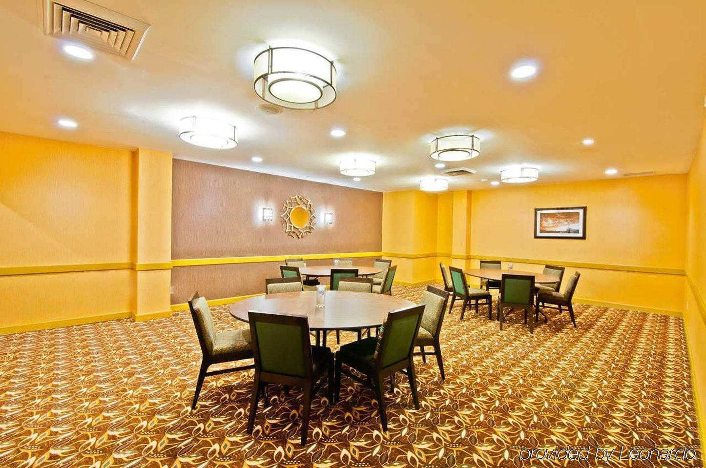 Doubletree By Hilton Hotel Raleigh - Brownstone - University Eksteriør bilde