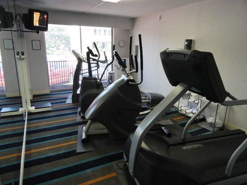 Doubletree By Hilton Hotel Raleigh - Brownstone - University Fasiliteter bilde