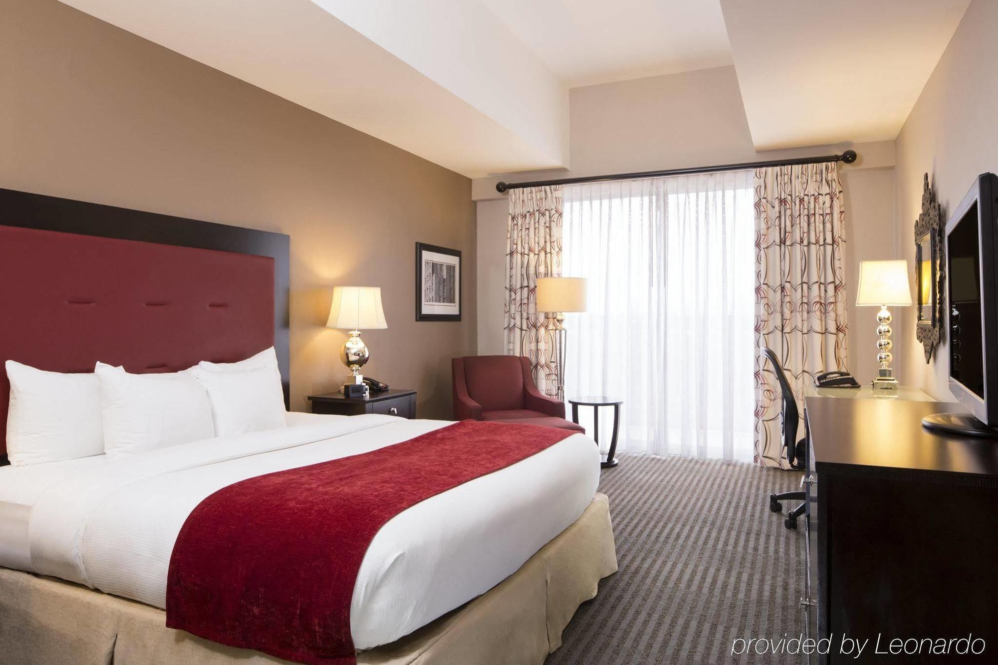 Doubletree By Hilton Hotel Raleigh - Brownstone - University Eksteriør bilde