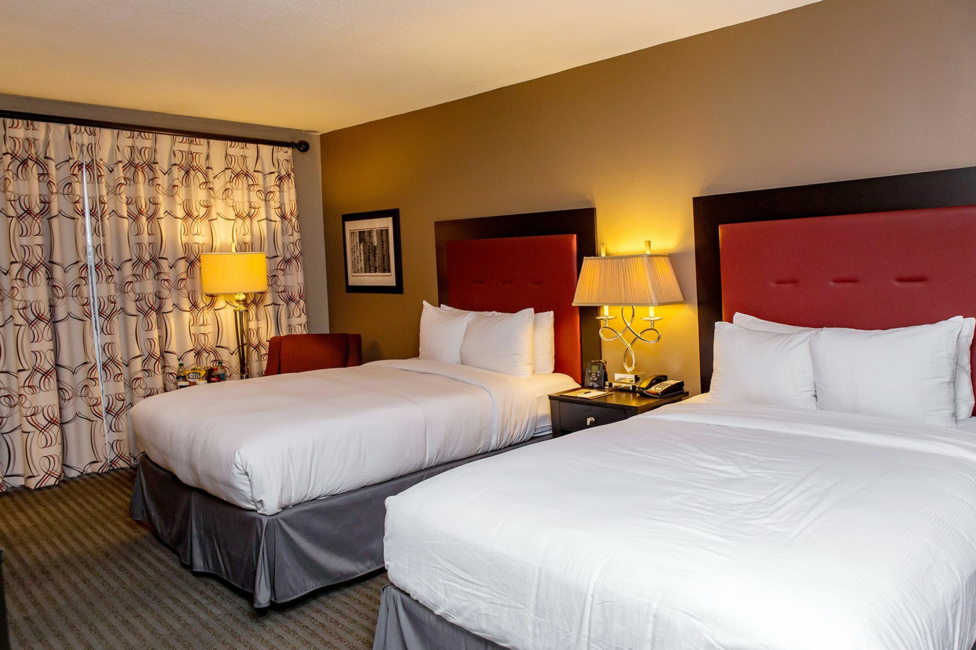 Doubletree By Hilton Hotel Raleigh - Brownstone - University Eksteriør bilde
