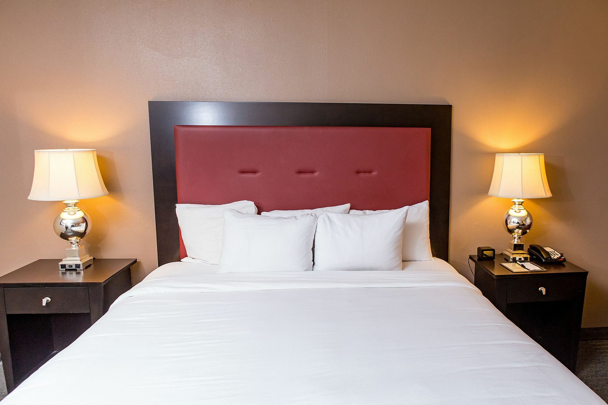 Doubletree By Hilton Hotel Raleigh - Brownstone - University Eksteriør bilde