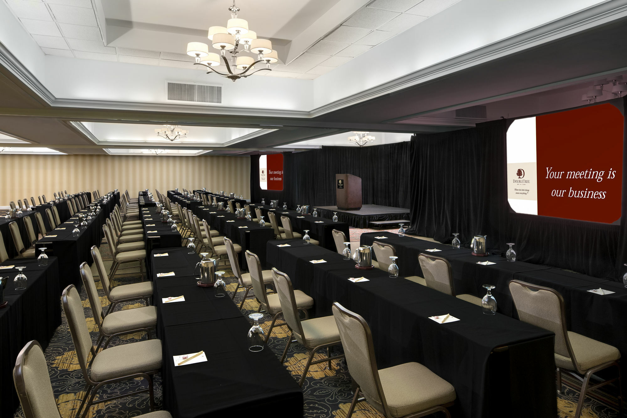 Doubletree By Hilton Hotel Raleigh - Brownstone - University Eksteriør bilde