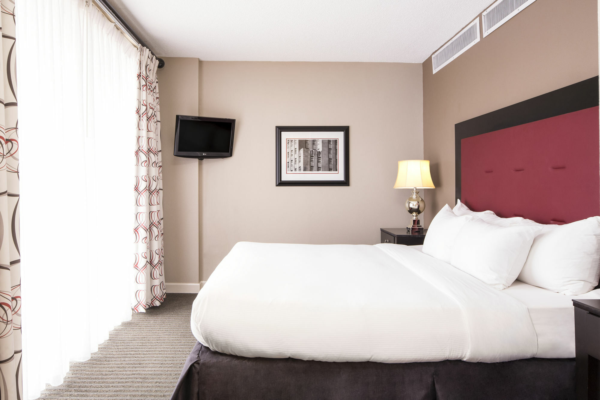 Doubletree By Hilton Hotel Raleigh - Brownstone - University Eksteriør bilde